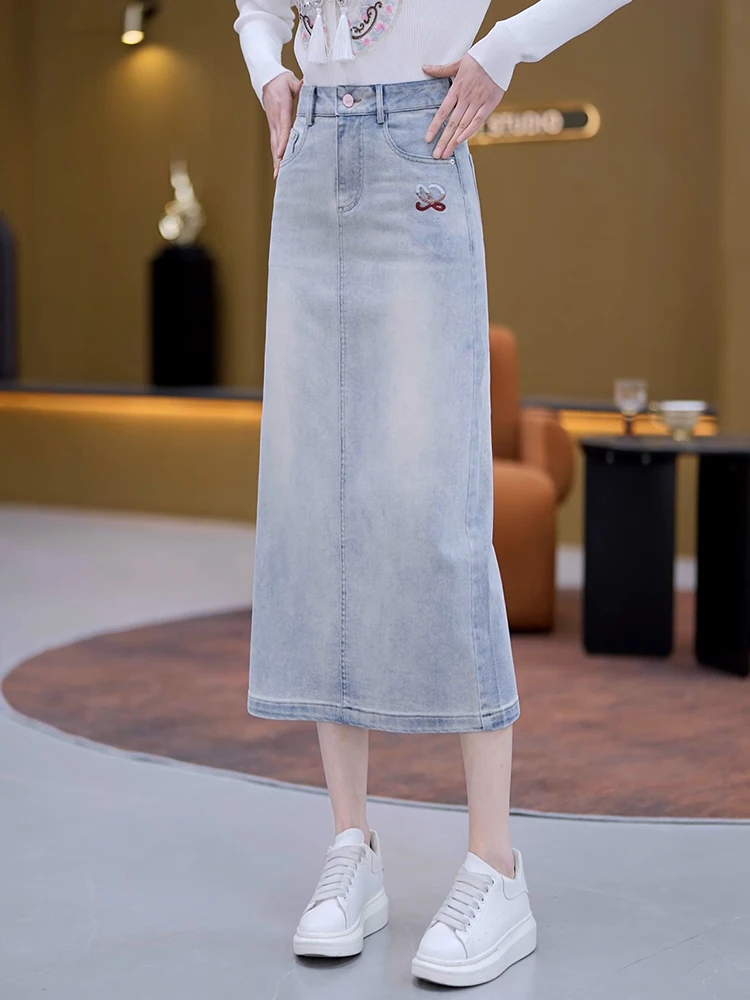 

Embroidered Light Denim High Waist Midi A-Line Skirt Women's Spring Autumn New Style Bodycon Skirt Korean Style Casual Dress
