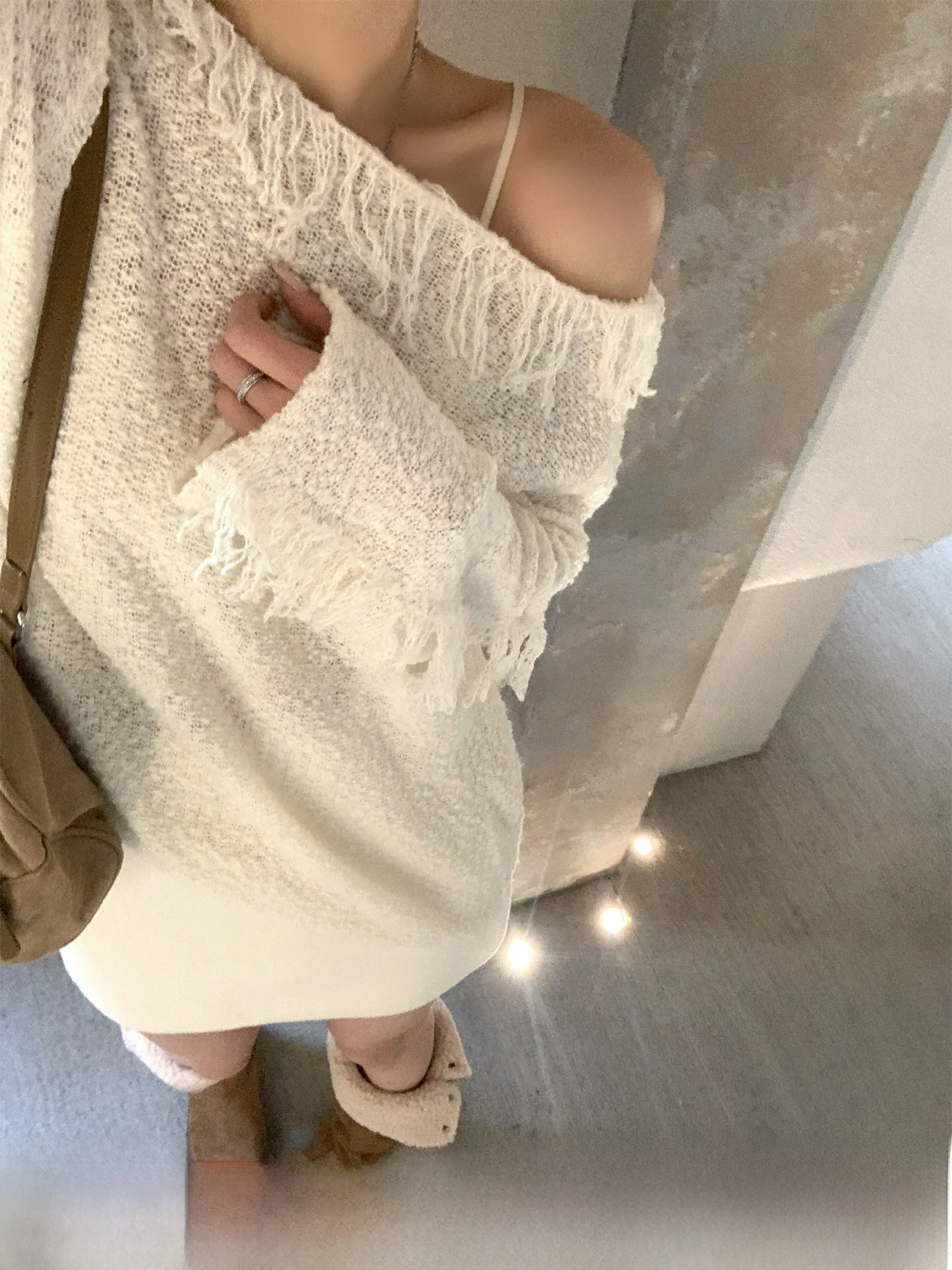 

Женский модный повседневный вязаный свитер GV Big Brother Early Spring See-tough из 55% шерсти с бахромой, свободного кроя