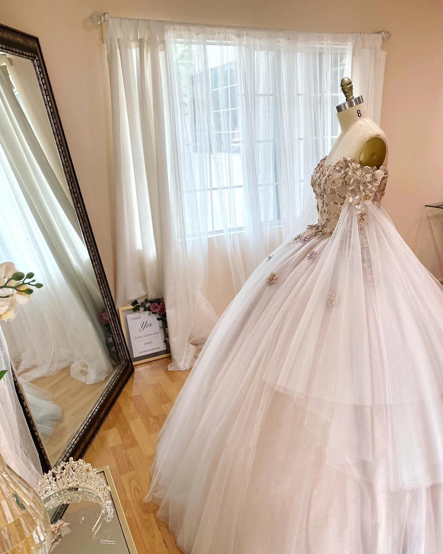 Quinceanera فستان مكشوف الأكتاف من التل ، فساتين Quinceanera للصغار ، حلوة 16 ، أكمام طويلة ، 15