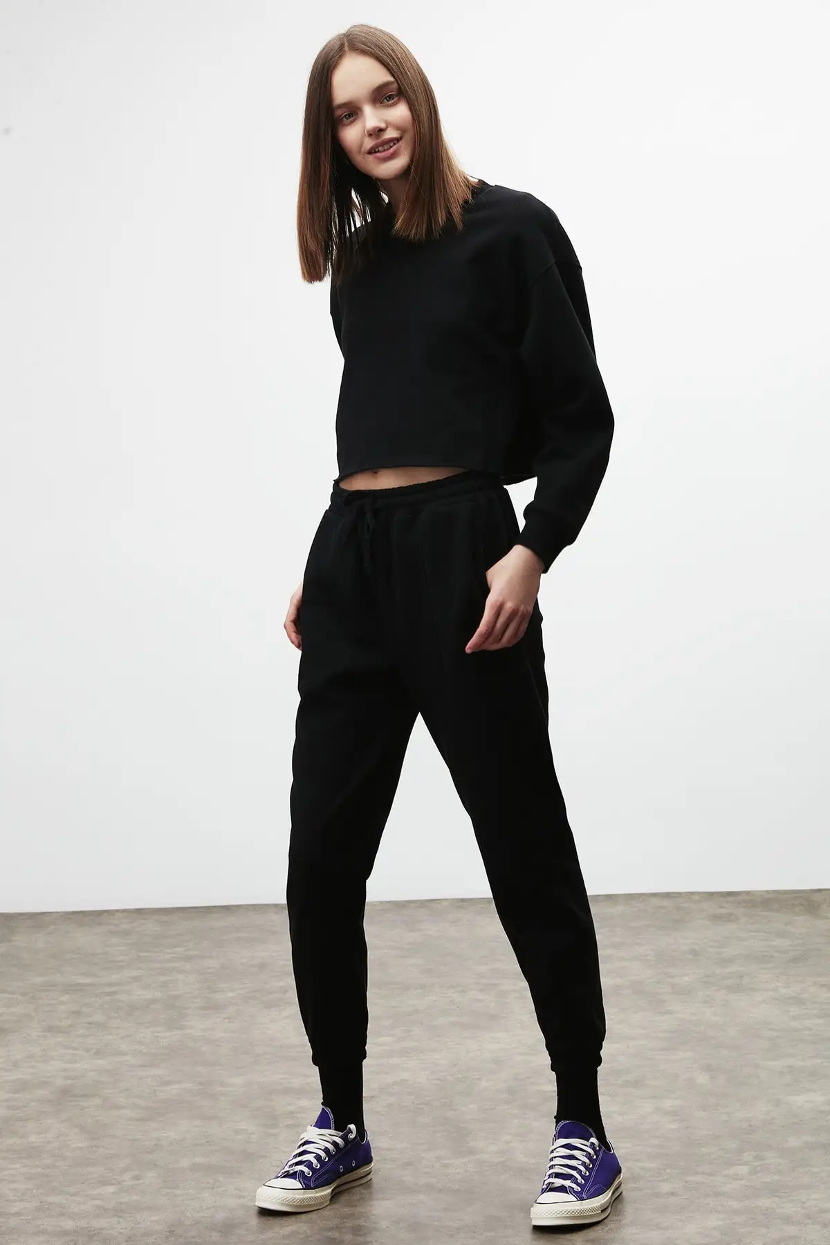 Women's Black Color Round Neck Tracksuit Set