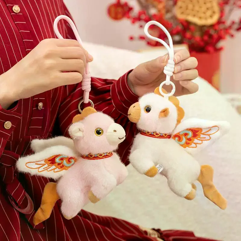 Kawaii Cartoon Flying Pony Sleutelhanger Pluche Paard Jaar Mascotte Pop Hanger Rugzak Hangend Ornament Leuke Nieuwjaar Feestcadeaus