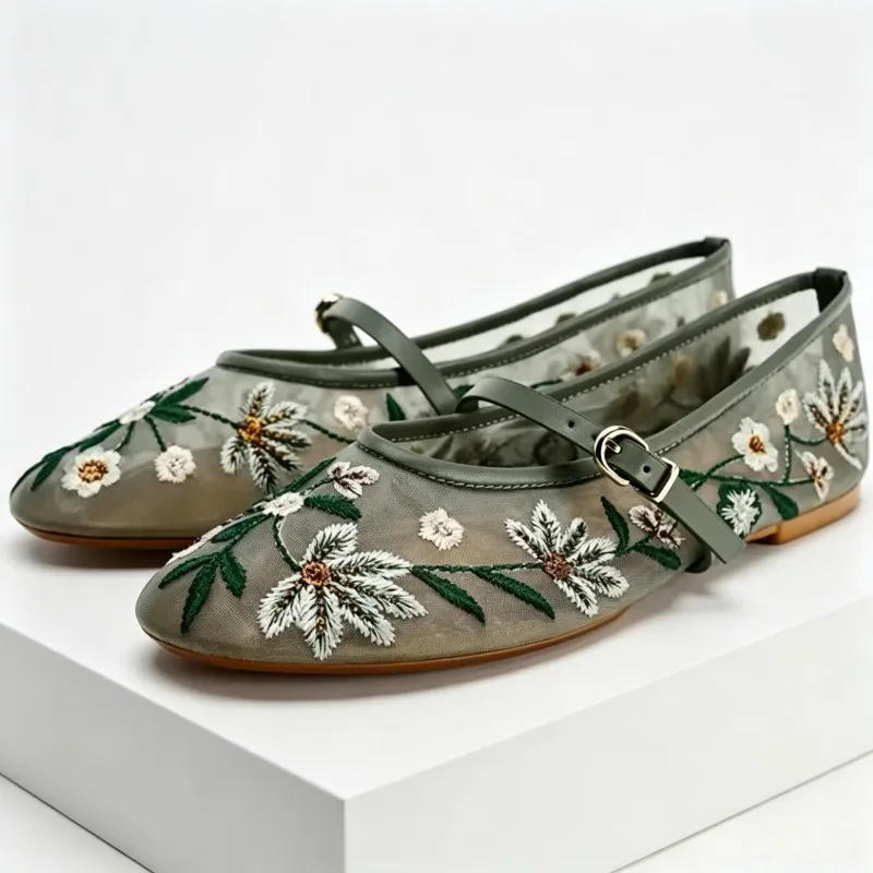 Flower Embroidered Mesh Flats Ballet Shoes Women  Breathable Round Toe Retro Women Shoes Leisure Comfy Designer Mary Jane Shoes