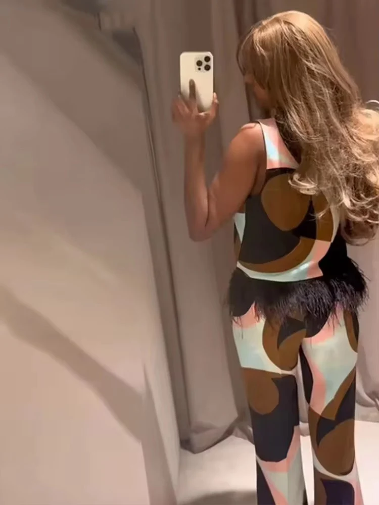 هندسية طباعة المرقعة سترة السراويل مجموعات للنساء 2 قطعة ريشة الديكور الخامس الرقبة تانك القمم الدعاوى ملابس امرأة عادية