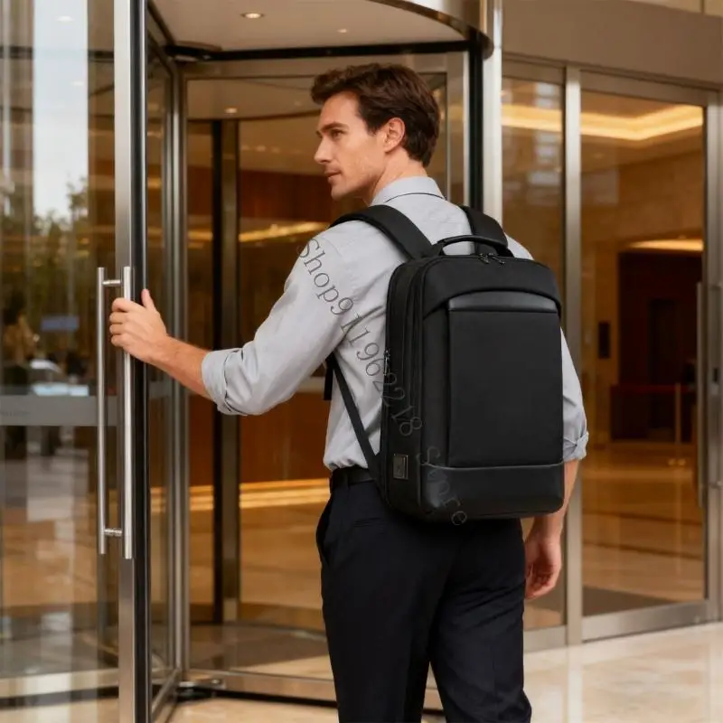 حقيبة كمبيوتر محمول دائمة بطول 15.6 قدم مع تقنية فصل الرطوبة المريحة 066F