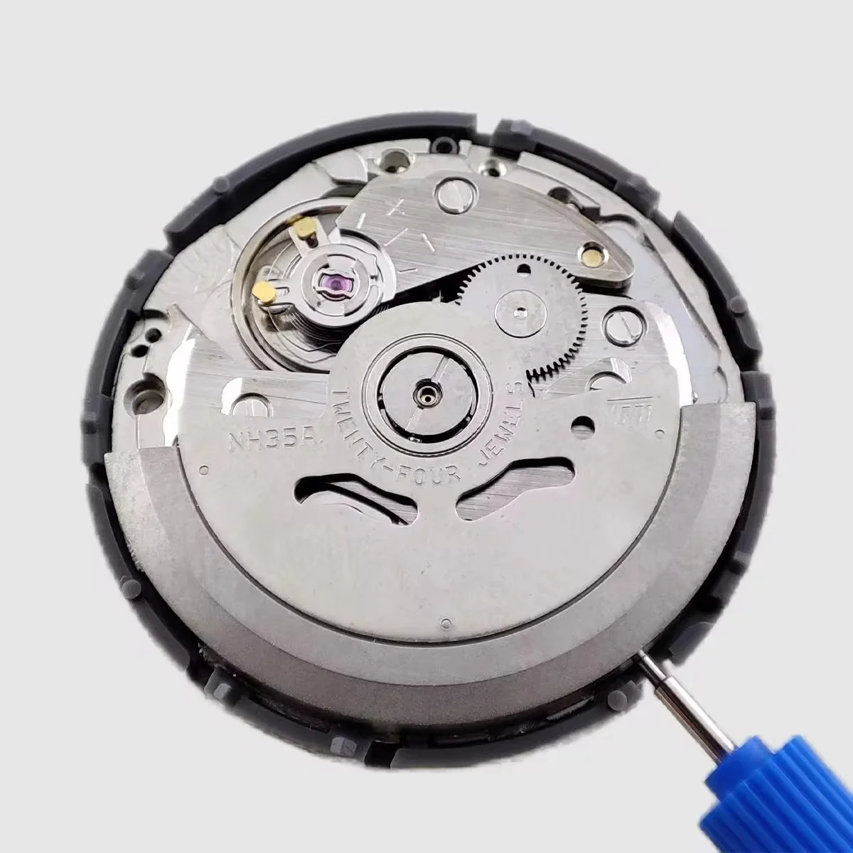 New Original Japan NH35 NH35A mechanical watch movement High Accuracy 24 Jewels 3 o 'clock crown White date