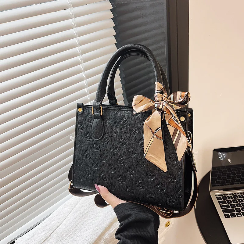 

2025 Новинка! Стильная простая сумка-тоут — портативная сумка через плечо/мессенджер для путешествий и ежедневного использования