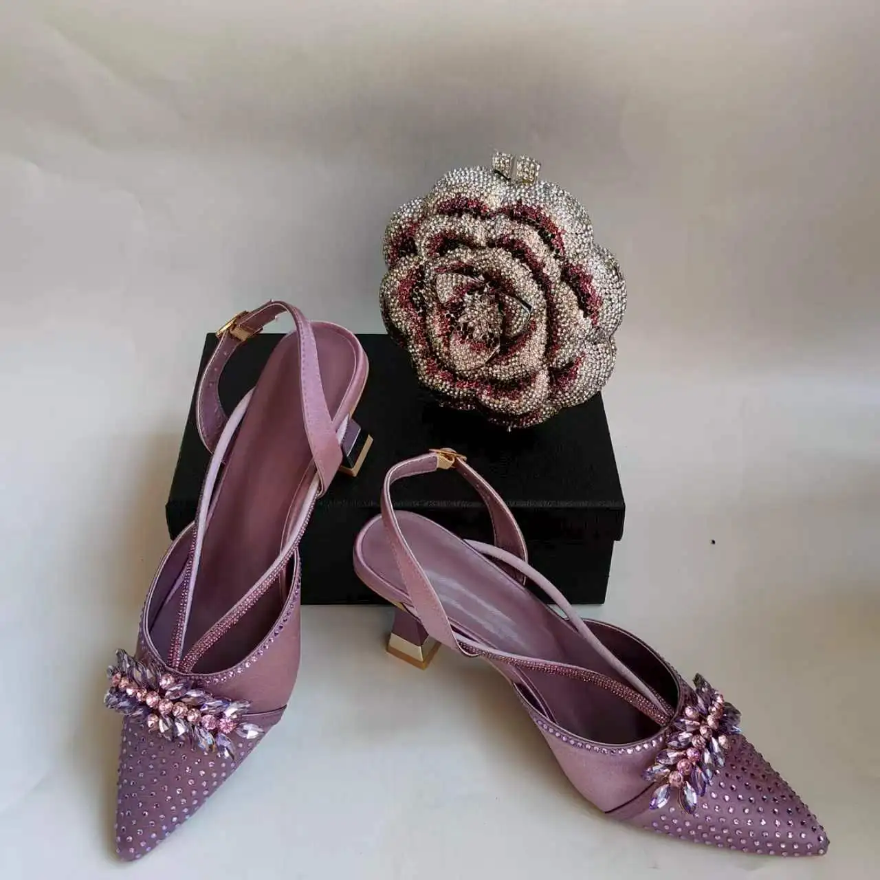 LNATISNOVA Zapatos de boda con pedrería para mujer, color morado, con bolsos a juego, zapatos de novia y bolso con lazo, zapatos con gemas, zapatos de tacón para mujer