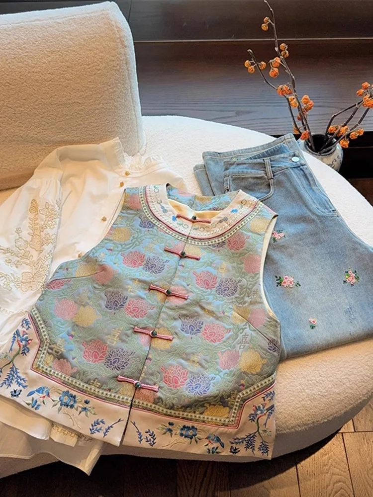 เสื้อกั๊กปักลายจีนแบบใหม่ สีขาว ชุดฤดูใบไม้ร่วง ชุดถังสไตล์จีน ดีไซน์โดดเด่นไม่ซ้ำใคร แฟชั่นสำหรับผู้หญิง...