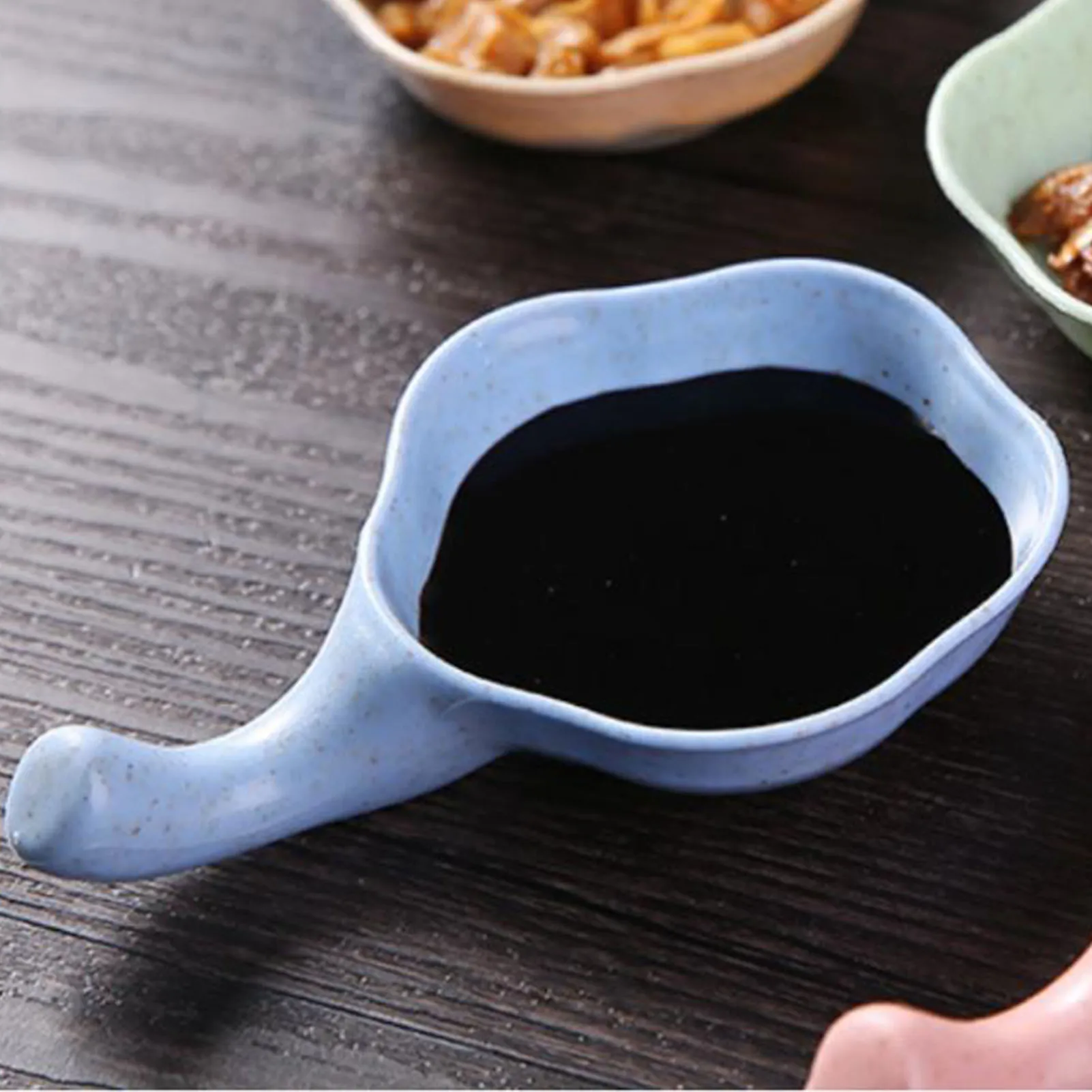 

1 шт., синяя многофункциональная маленькая миска для соуса с ручкой, безопасная многоразовая тарелка для кухни, ресторана, столовой