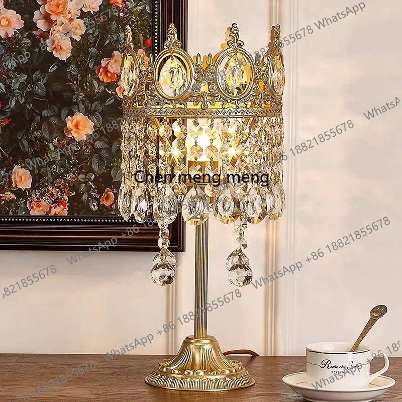 

Настольная лампа F181 в европейском стиле, легкая роскошь, хрусталь, простой и атмосферный дизайн для гостиной, теплая французская лампа для спальни, напольная лампа.