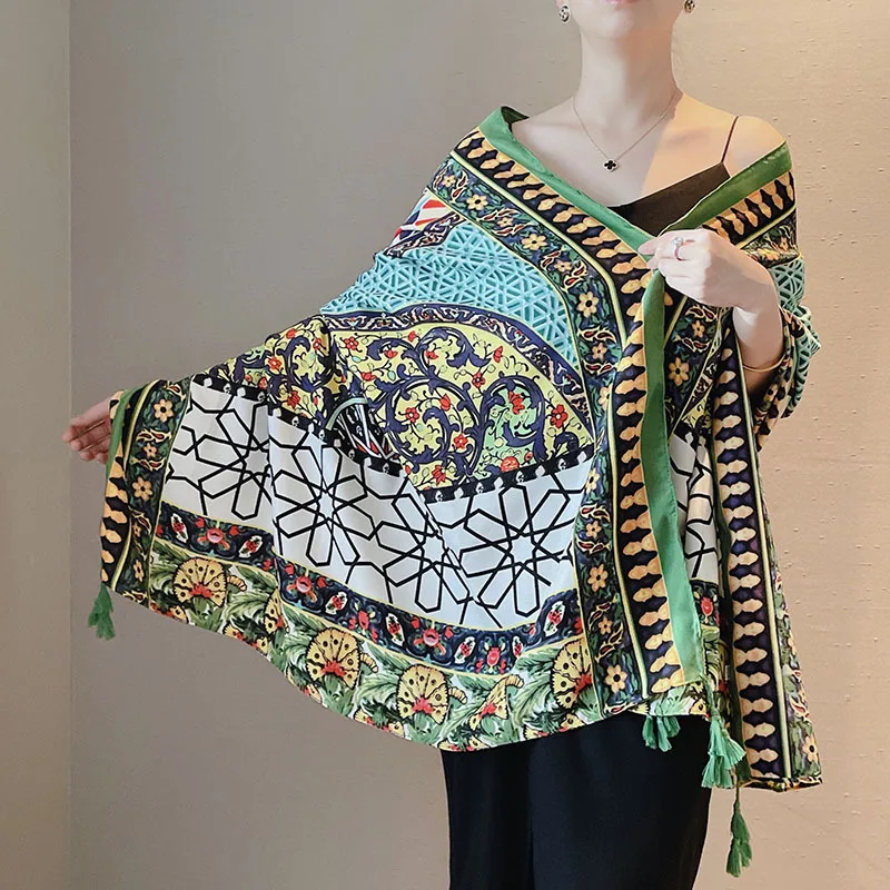 

Ethnic-style high-quality fringed travel scarf women, suitable seaside vacations, grassland travel photography, prot