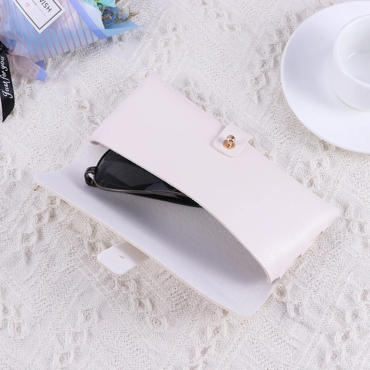 

PVC Glasses Case Handmade Buckle Clamshell White Stylish Protective Cover Bag Slim Storage for Glasses Keys Cosmetics
