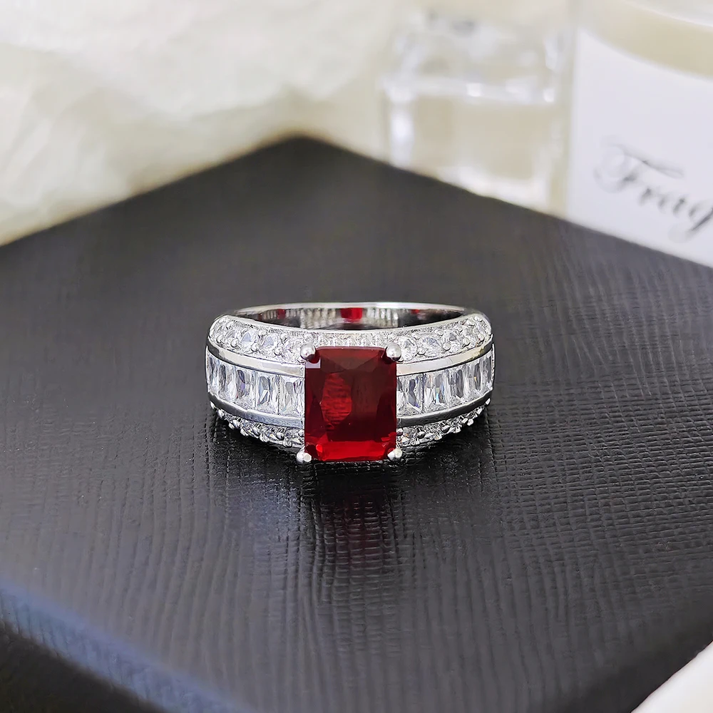 Moonso Unique Design Trendy Red Green Color Rectangle Engagement Ring for Women Anniversary Gift Jewelry Wholesale R8108