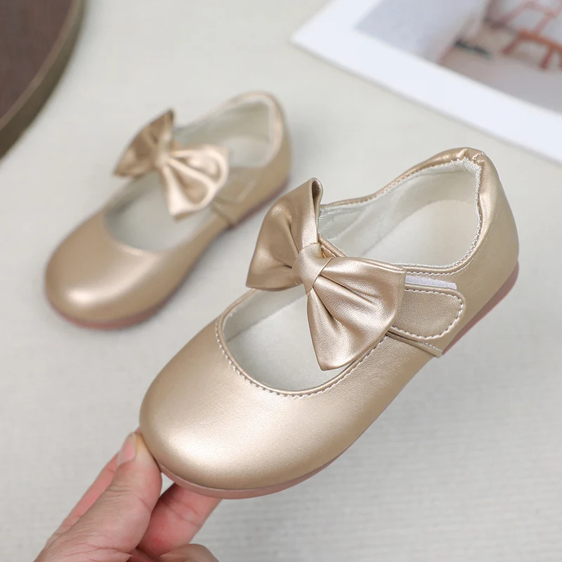 

Girls White Leather Shoes with Big Bow-knot Princess Sweet Classic Fashion Children Party Shoes for Wedding Soft Anti-slippery
