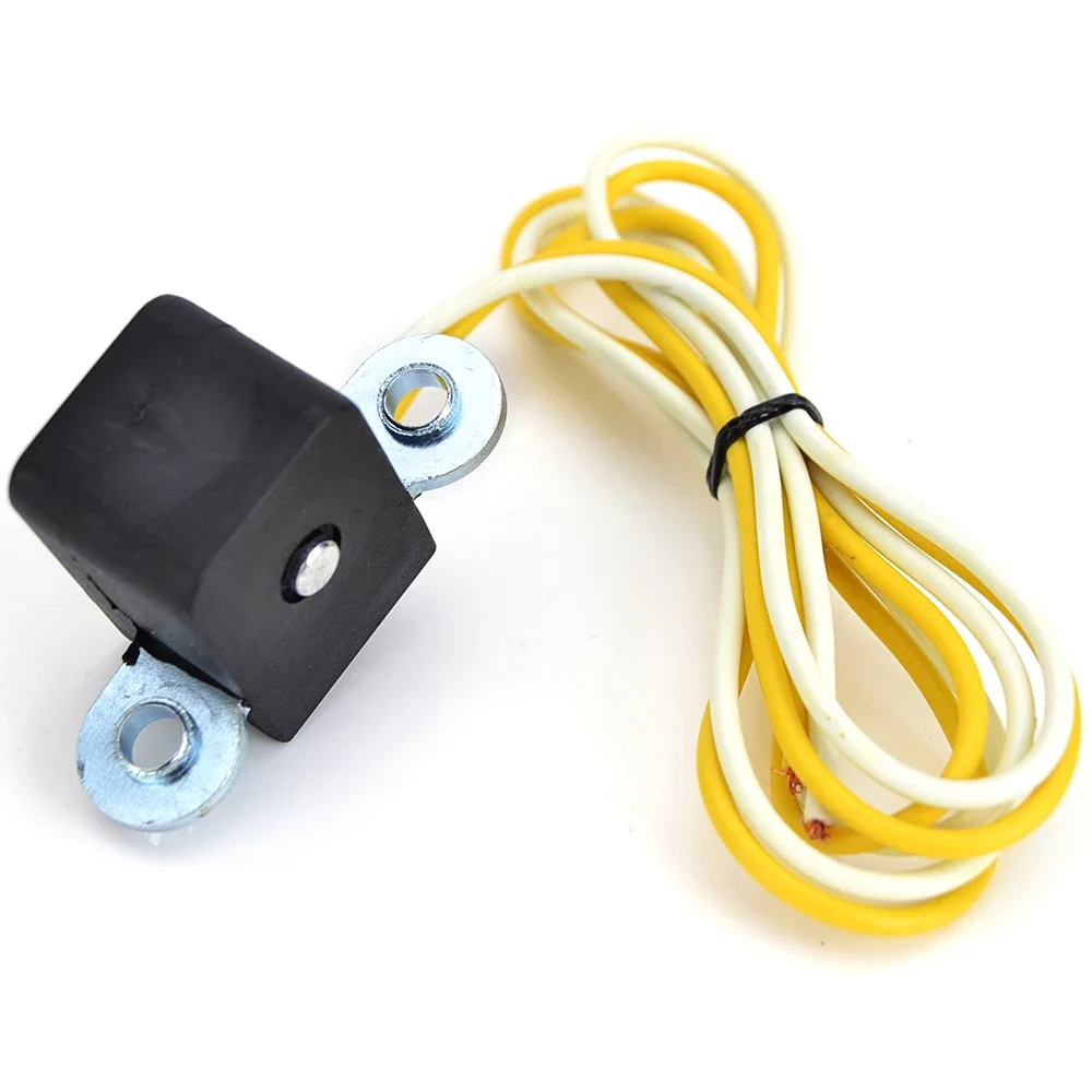 Generator Ignition Coil Pulse Sensor For Honda CH250 FES250 NSS250 PS250 30300-KAB-000 30300-KFG-000 30300-KPB-000 30300-KTB-003