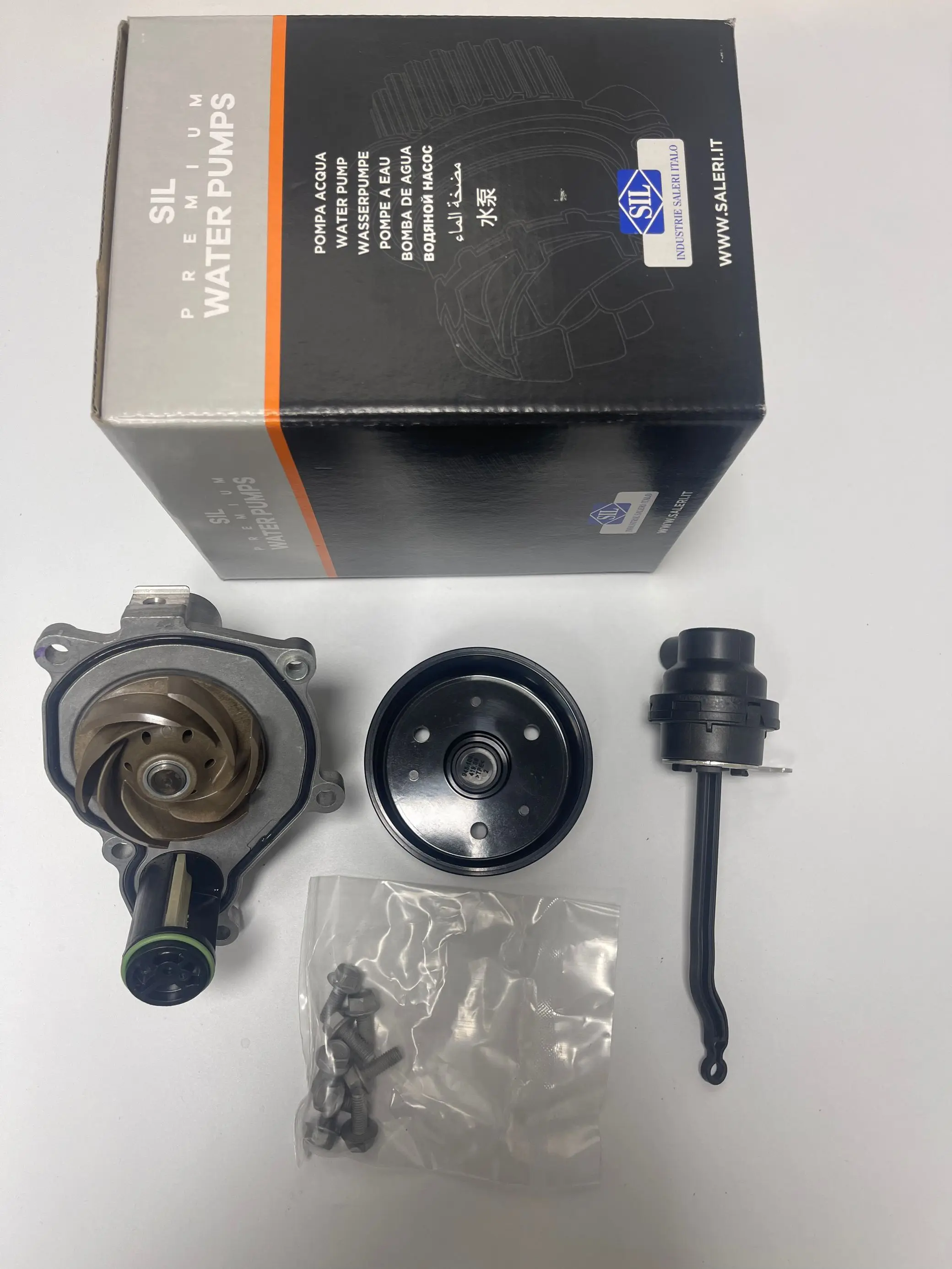 11518638494BMW B38 engine pump Salalee brand supporting the original factory