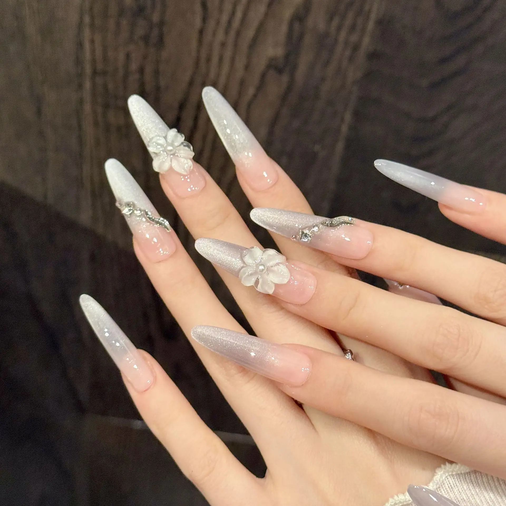 10 قطعة اليدوية طويلة خنجر الصحافة على الأظافر الوردي الضوء الأرجواني القط العين الفرنسية ثلاثية الأبعاد نحت زهرة تصميم الأظافر وهمية يمكن ارتداؤها الأظافر #3