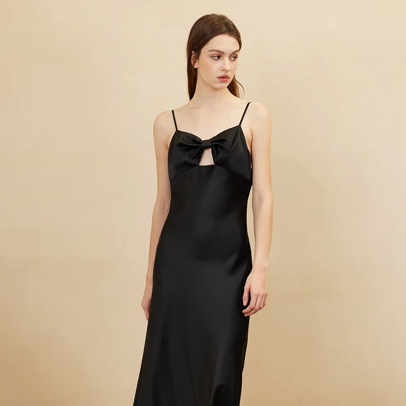 100% seda elegante negro espalda abierta vestido de noche minimalista arco-acente Sling vestido Sexy largo de seda Spaghetti Strap vestido Pastel