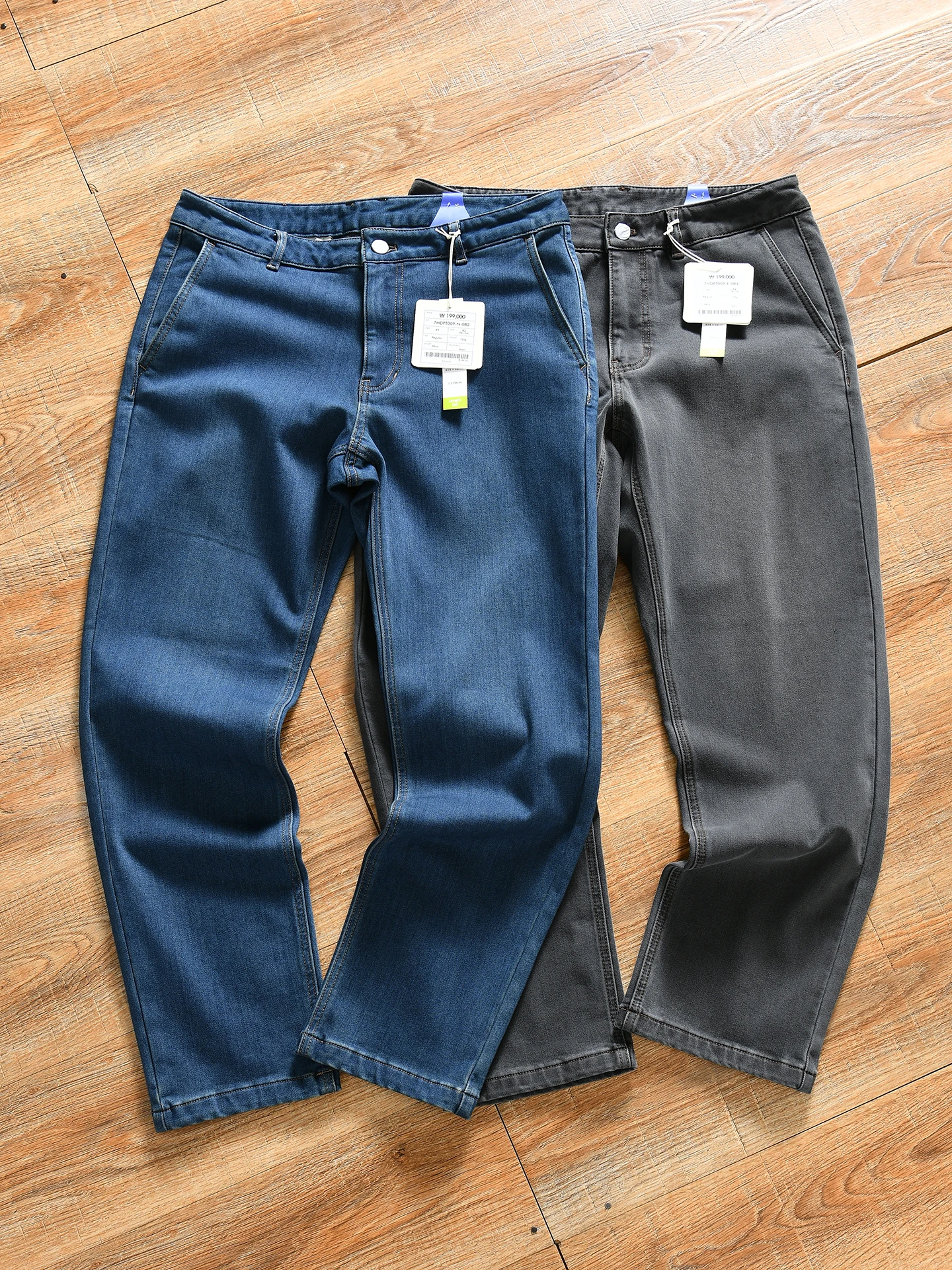 Men's Fashionable Casual Straight Leg Jeans Single Fleece Warm Elastic Comfortable Autumn Winter Low Waist Zipper Fly  C...