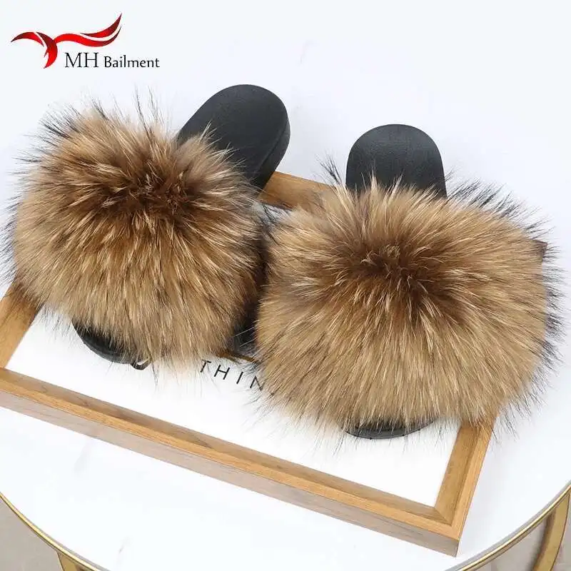 Real Raccoon Fur Slippers For Women 2023 Summer Fluffy Indoor House Fuzzy Flat Slides Outdoor Fashion Beach Sandals Flip Flops image 3