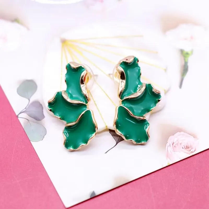 New 2025 Green Color Women Earrings Geometric Statement Korean Fashion Crystal Elegant Dangle Earrings aretes de mujer modernos