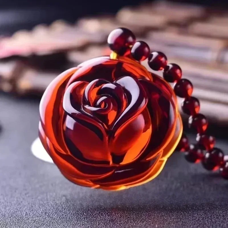 

New Amber Wax Hand-polished Blossom Rose Pendant Necklace for Men and Women Sweater Chain Pendants Jewelry Pearl Necklace