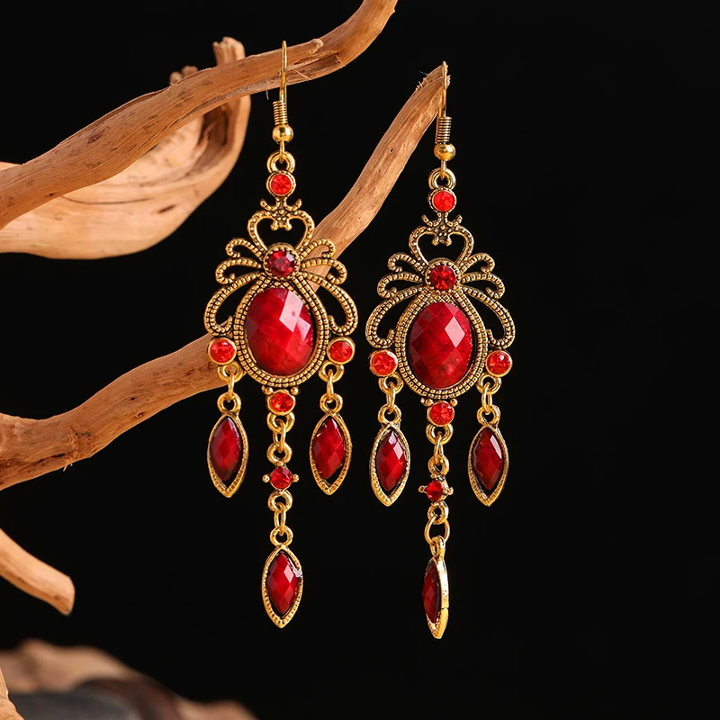 

Ethnic Vintage Red Temperament Long Dangle Earrings for Women Flower Peacock and Water Drop Design Wedding Party Jewelry