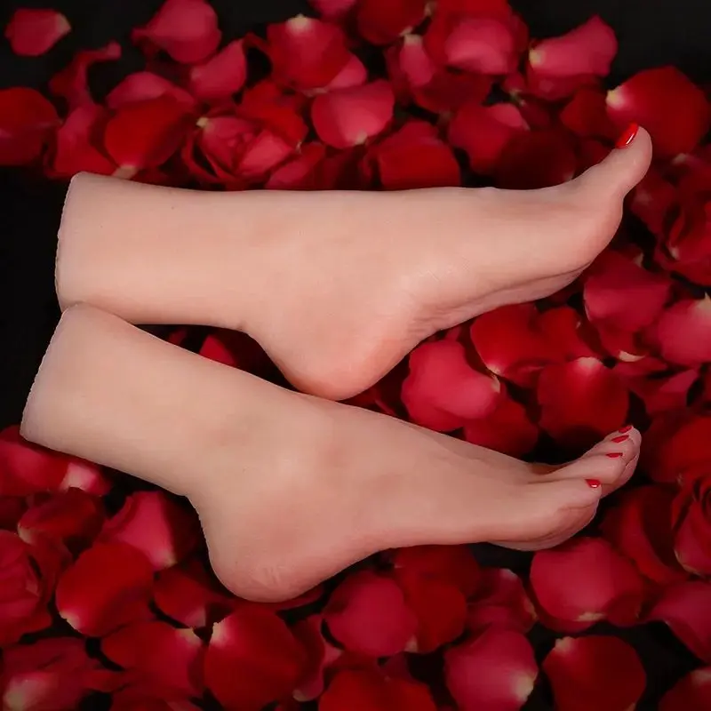 

Ultra-Realistic Silicone Woman Foot Model with Skeleton Life Size Simulation Female Feet Mannequin for Nail Art Display Prop 350