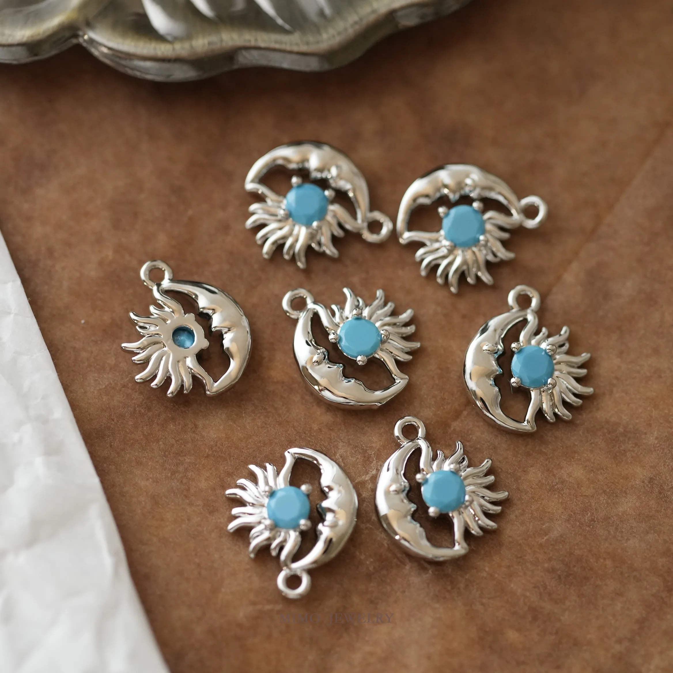 Imitation Blue Pine Sun Moon Totem Vacation Style Charms Pendant Supplies DIY Hand Brass Gold Plated Accessories 14.6*12.3mm