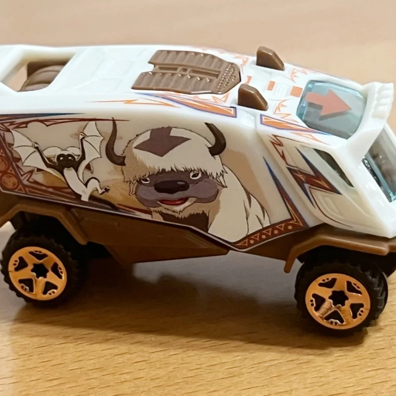 Modèle de voiture en alliage Hot Wheels Avatar: le dernier maître de l'air, modèle de voiture jouet enduit, décoration de bureau, jouets d'anniversaire pour garçons, cadeaux, en Stock