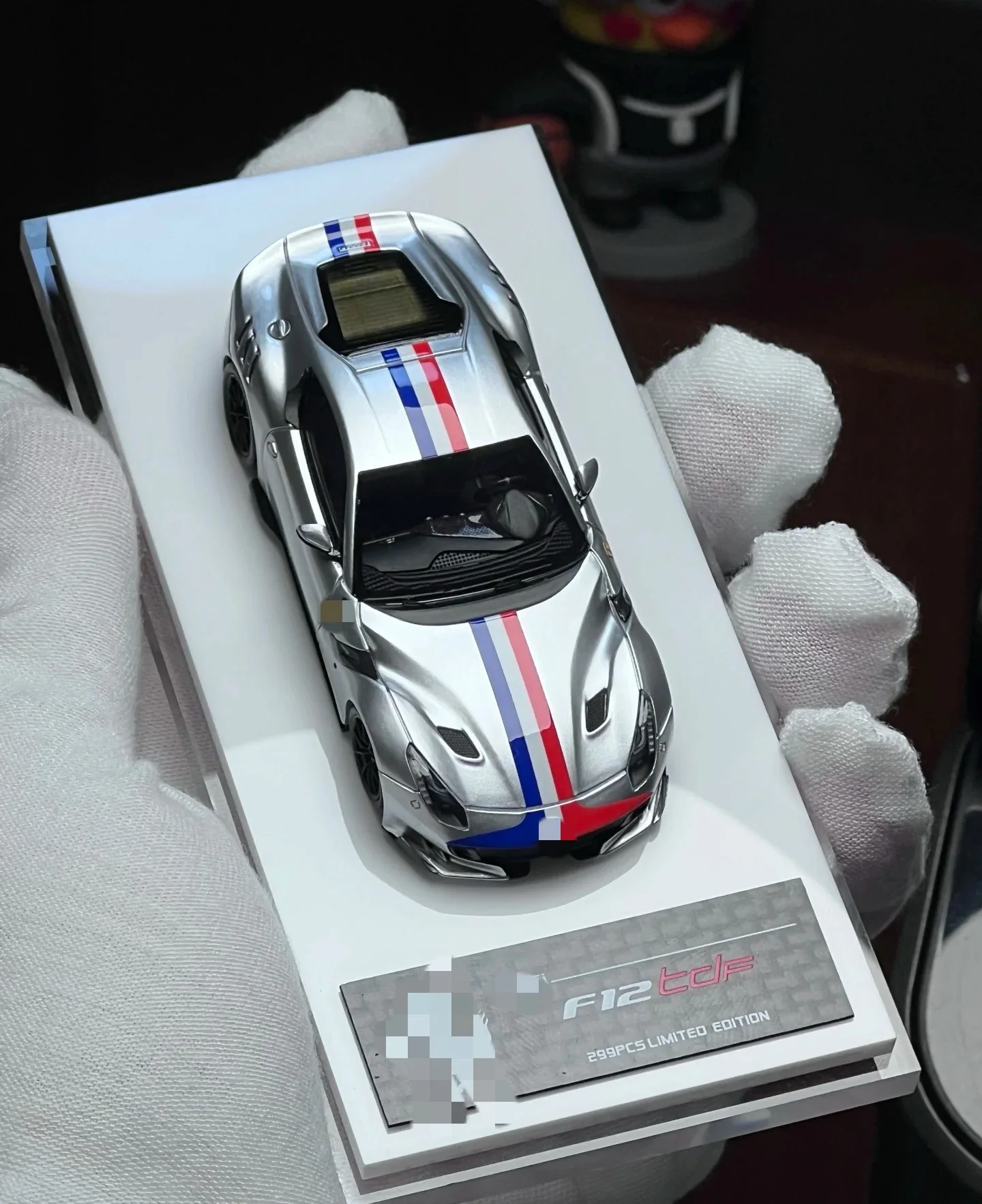 Fuelme 1:64 F12 TDF Silver Limited Edition Resin Car Model Toy Children's Gift Display