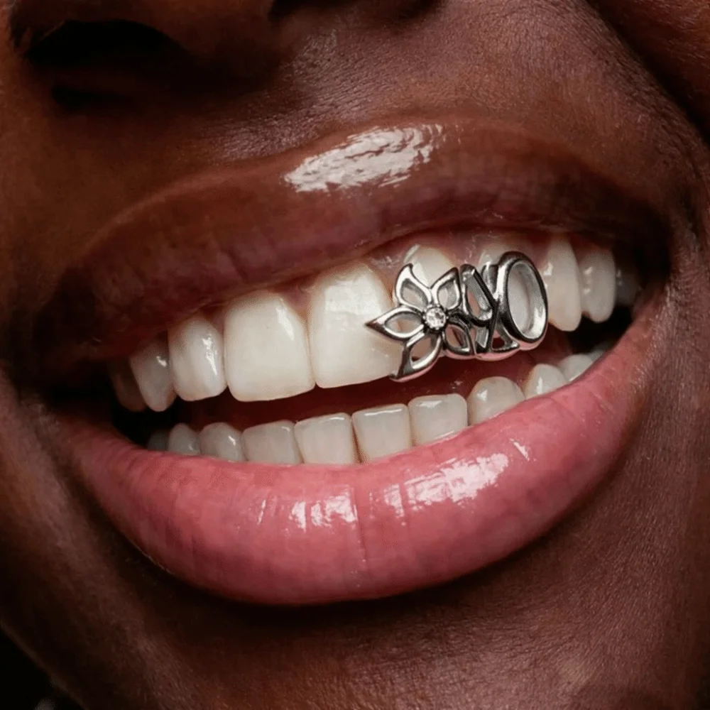 Glossy Finish Double Hollow Flower Grillz Silver Vintage Teeth Grillz Copper Gold Irregular Shape Tooth Grills Party