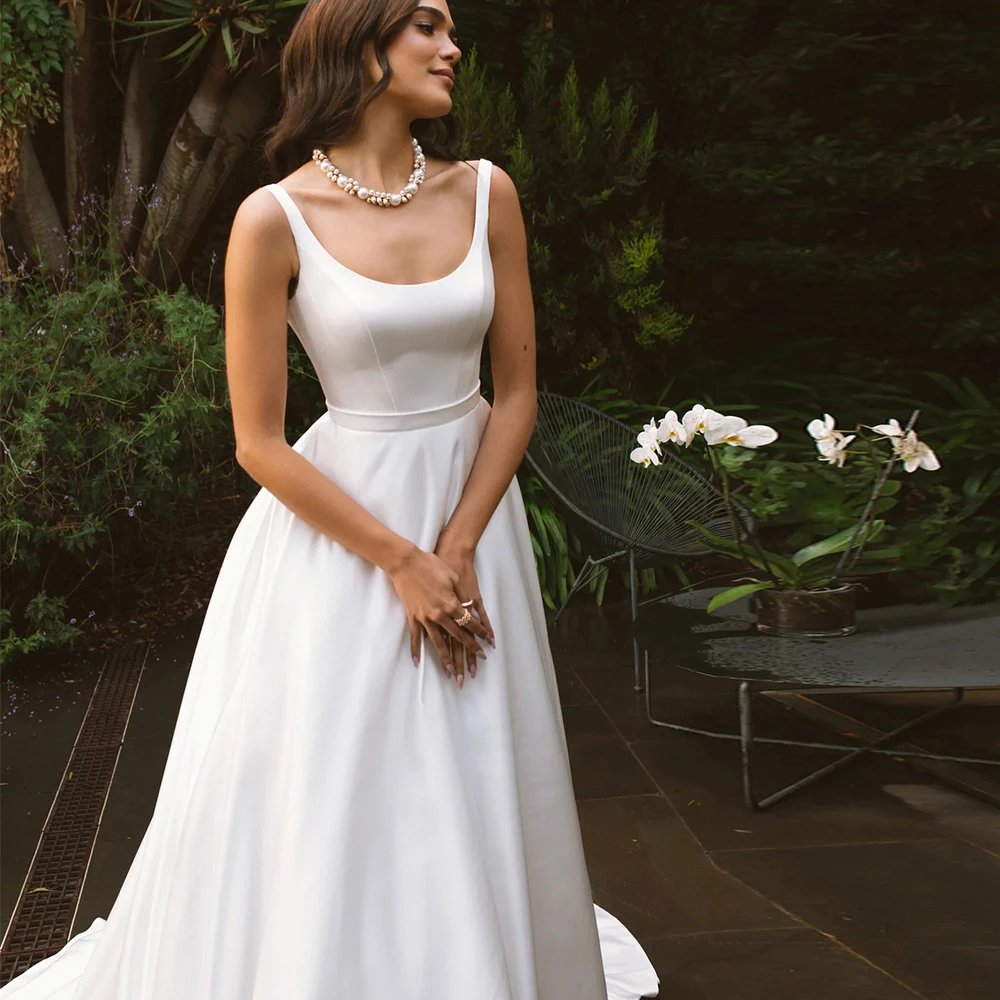 

Customized Simple And Elegant Rural A-line Square Neckline Satin Wedding Dress Sleeveless Floor Length Bridal Gown 2025