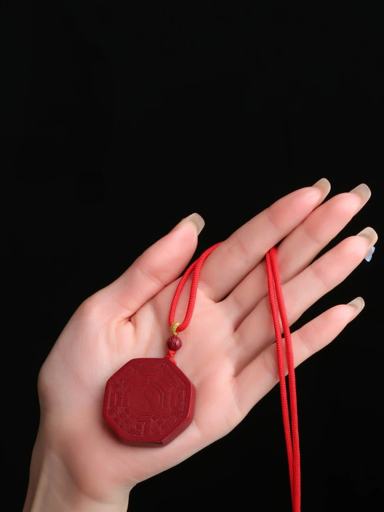 Miniatures Natural Cinnabar Bagua Geomantic Omen Pendant Simple Generous Men Women Amulet Mascot Charm Fashion Souvenir