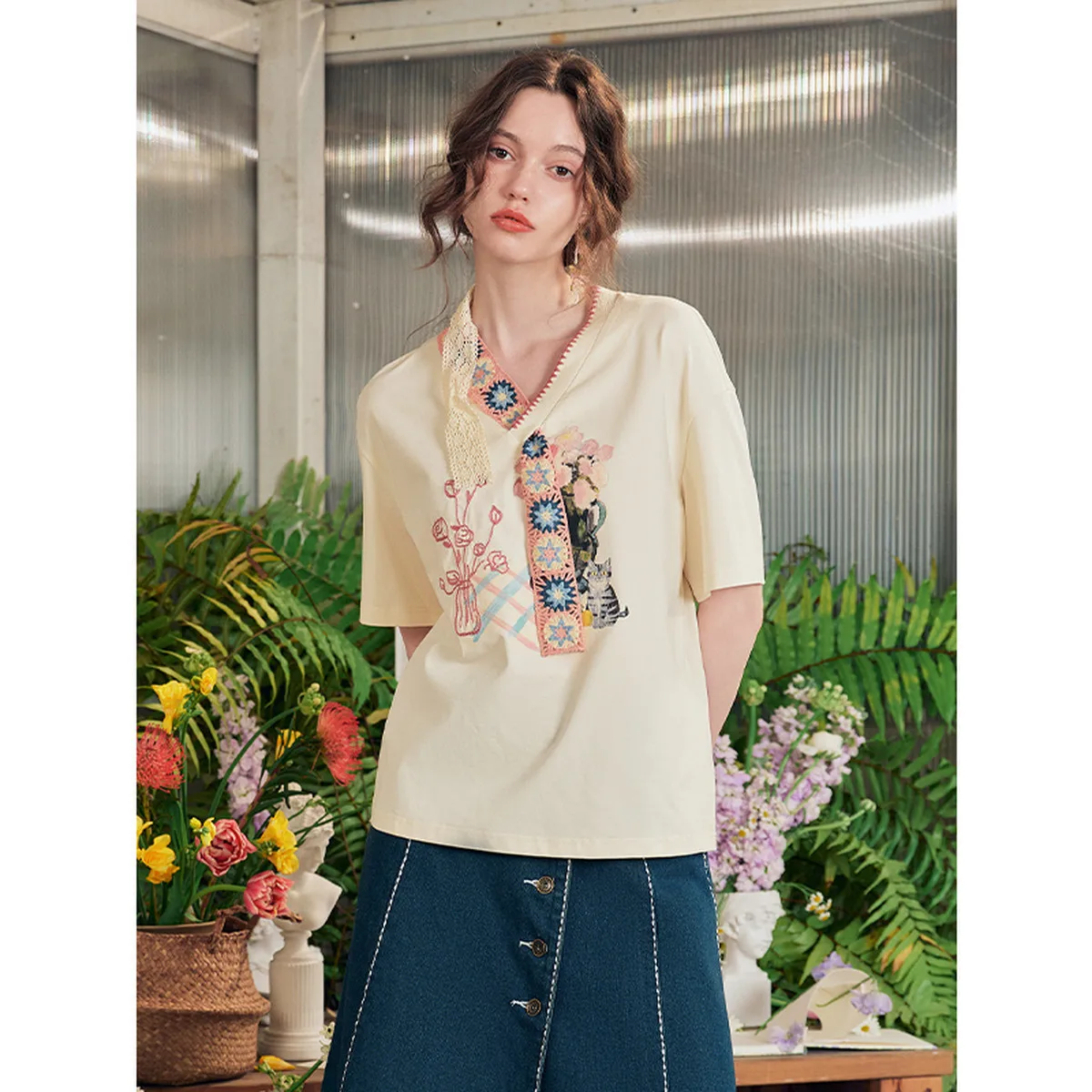 Van Gogh's Literary Summer Breeze Chasing Flowers Hand Hooked Tie Printed Short Sleeve T-Shirt Women
