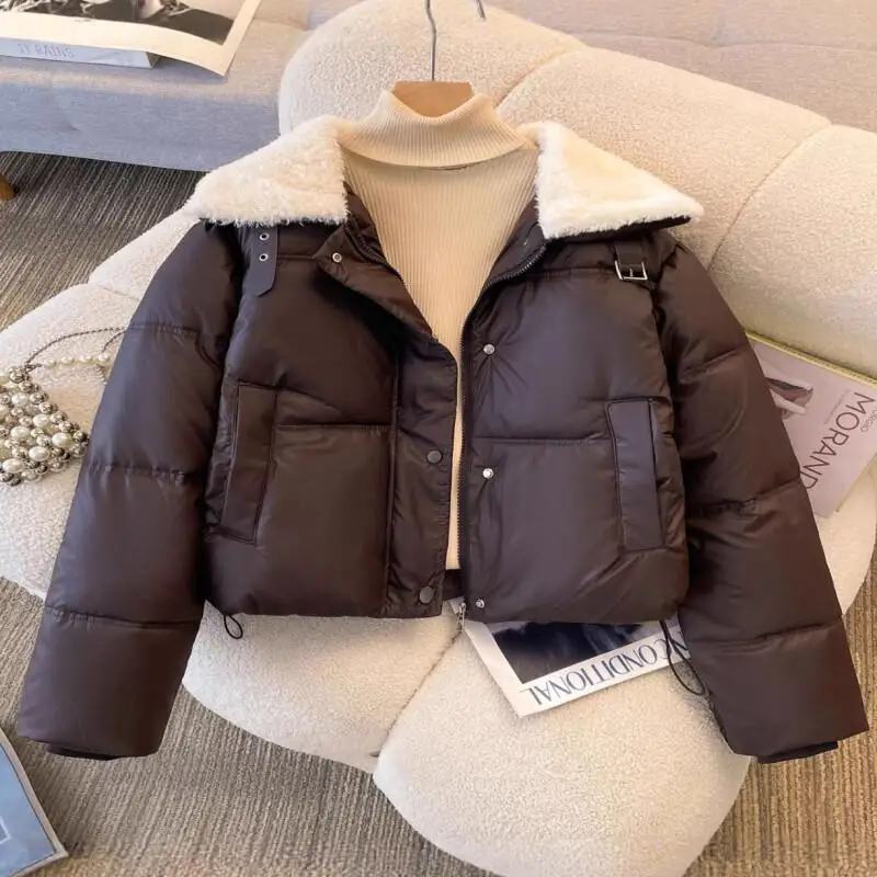 Frauen Winter Kurze Puffer Jacke Dicke Baumwolle Mantel mit Lamm Pelz Kragen Mode Oberbekleidung Nette Kawaii Trendy Neue