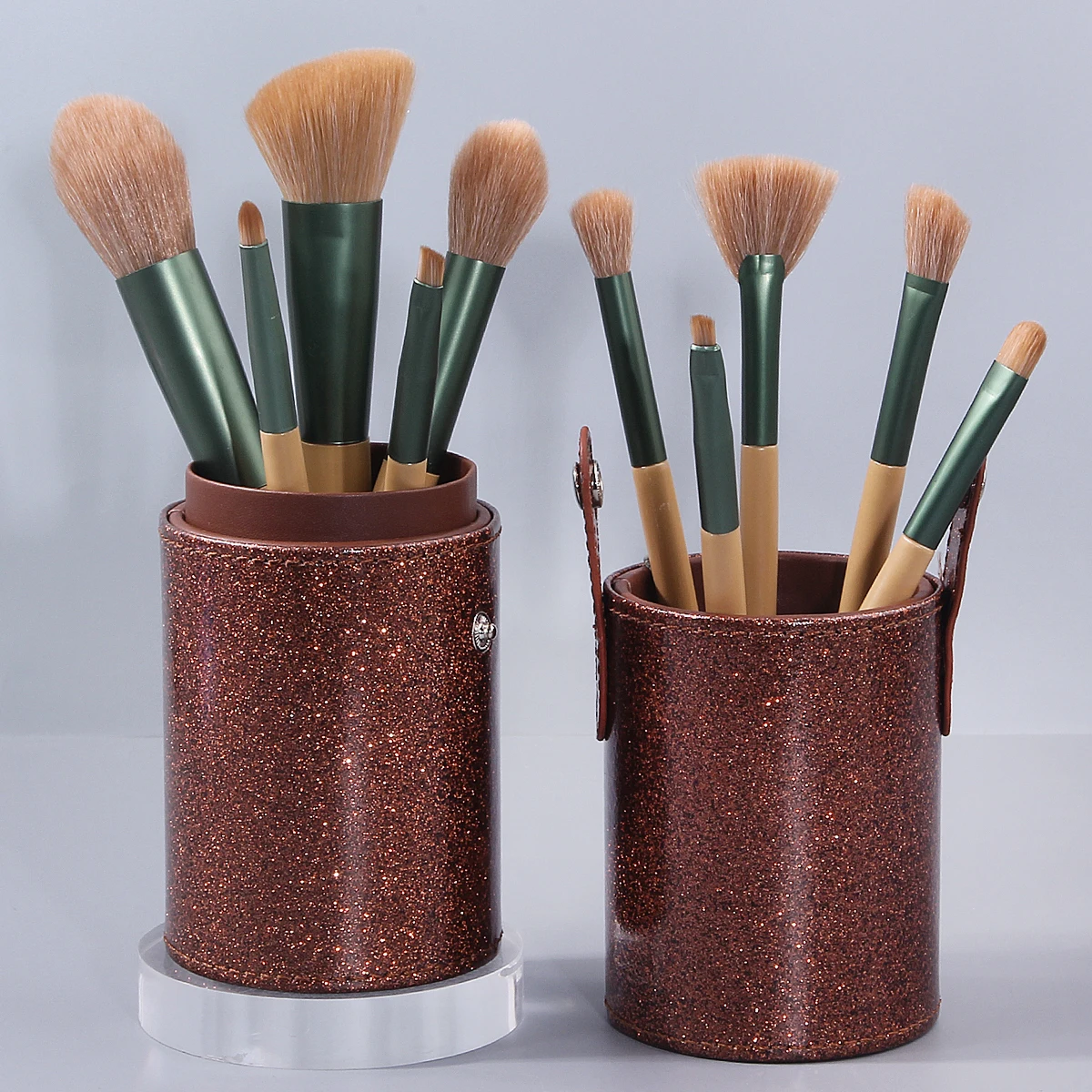 

11PCS Portable multi-functional blush brush, powder brush and makeup brush set & Fashionable covered storage bucket