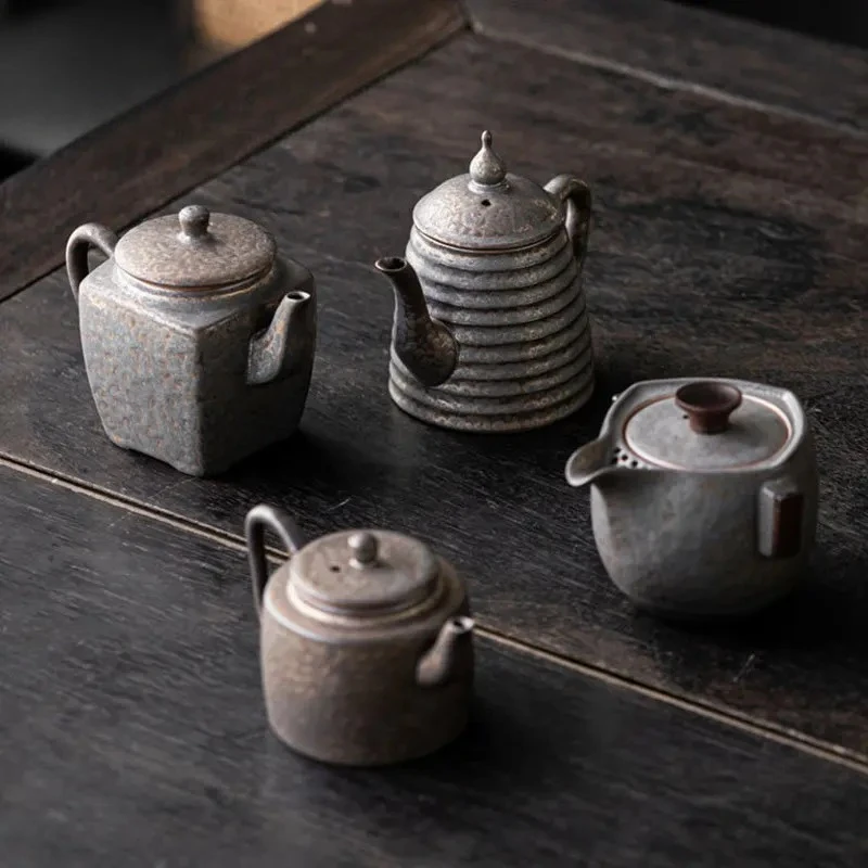 

Retro Gilt Rust Glazed Ceramic Tea Pot Handmade Anti-scald Tea Maker Lid Bowl Pot Small Kettle with Filter Kung Fu Tea Set Gift