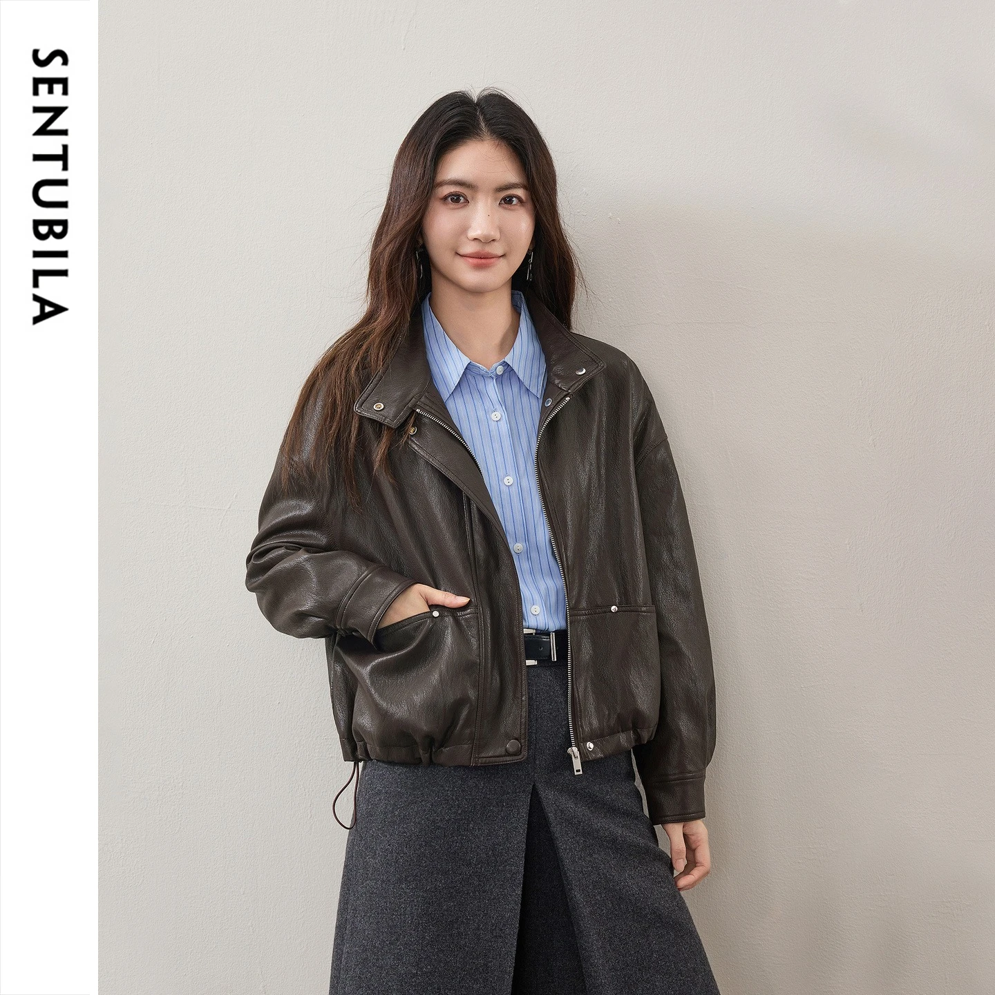 SENTUBILA Women's Retro PU Jacket Motorbike Style Loose Drop Shoulder Cropped Coat 2026 Autumn Trendy Outerwear Ladies W63GA7905
