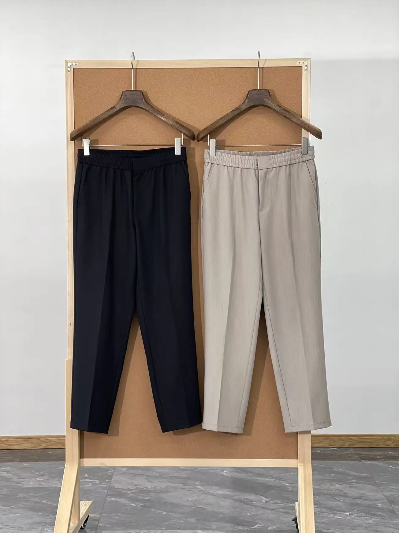 

Old Money Style Men's Lyocell Drawstring Waist Elastic Straight Casual Pants