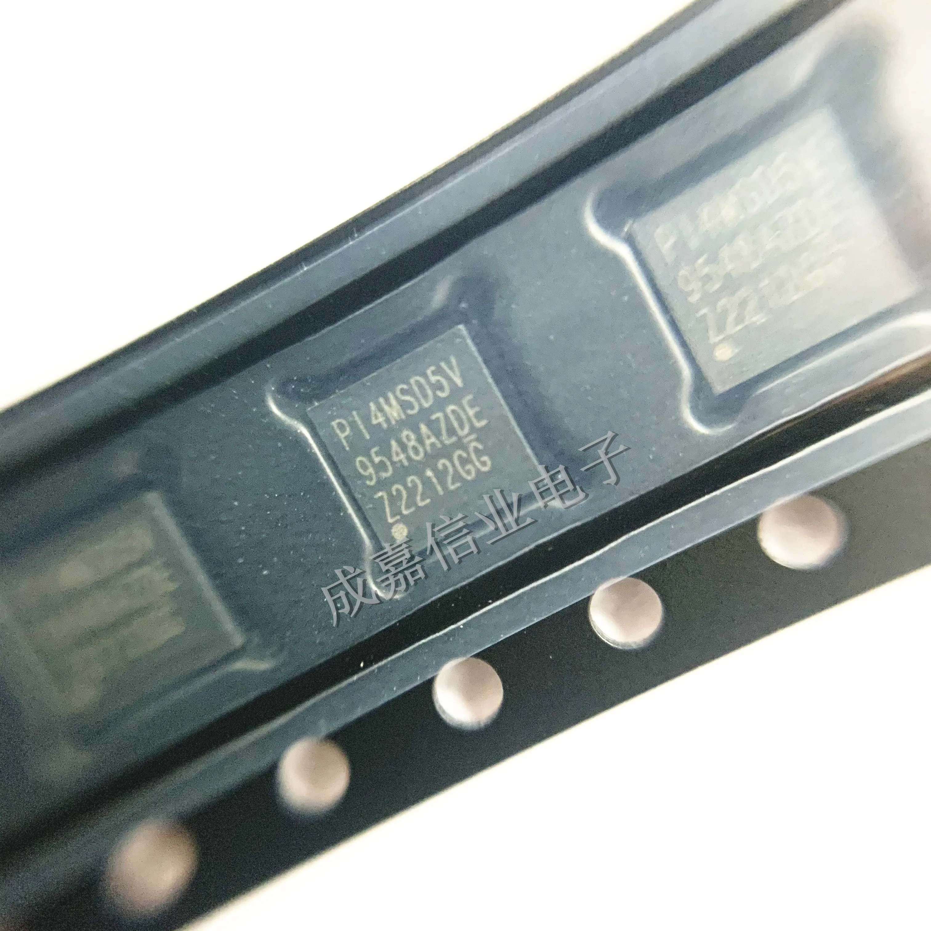 Interruptor IC do ônibus, PI4MSD5V9548AZDEX TQFN-24, PI4MSD5V9548AZDE, 1 elemento, 3-In 24-Pin, lote 10 PCes