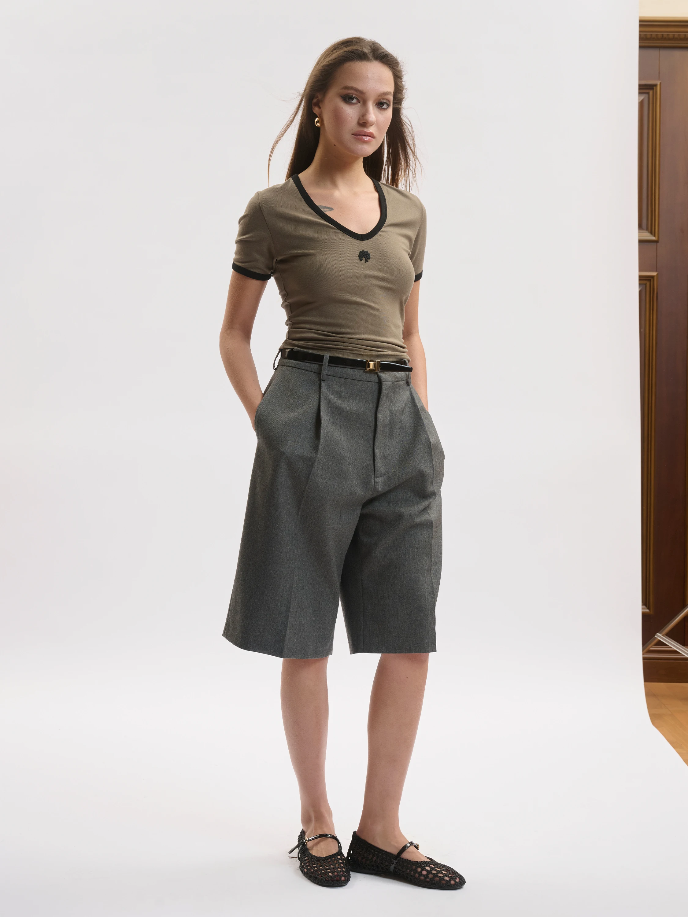 

YMAIMAI Весенний комплект: свободная полосатая рубашка и шорты-бермуды для женщин, универсальный крой, весенний сезон