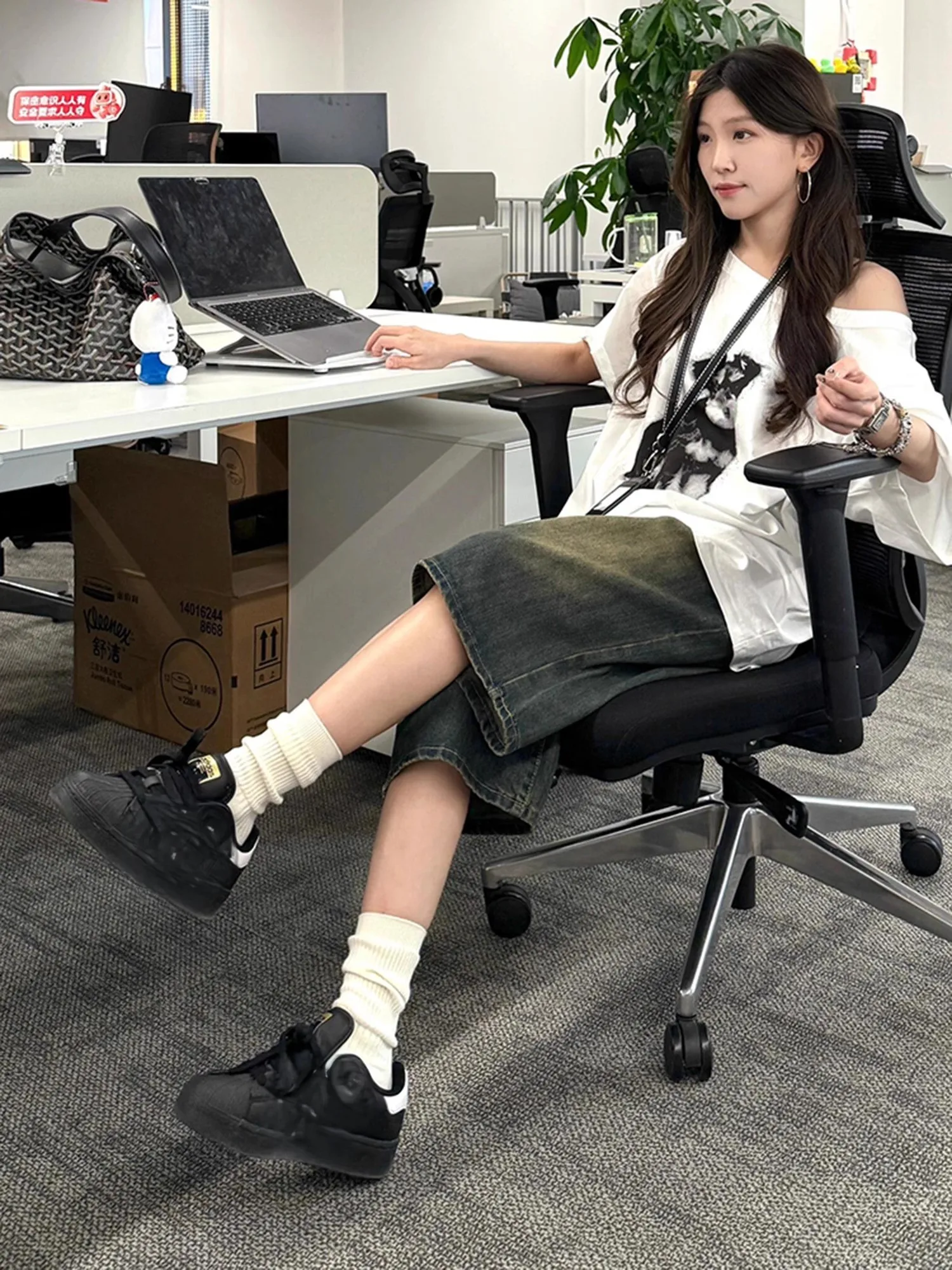 

Мешковатые брюки, женские джинсы с высокой талией, расклешенные брюки-клеш, удлинение ног, женский силуэт грушевидной формы