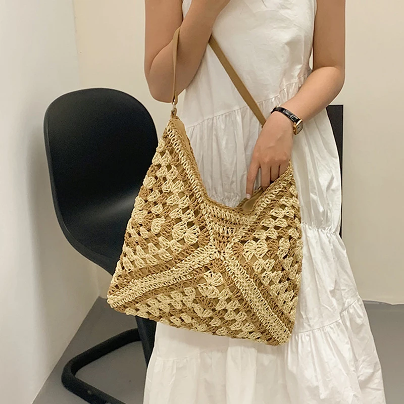 Popular Women's Woven Straw Shoulder Bag Medium Size Handbag With Handle For Beach Vacation