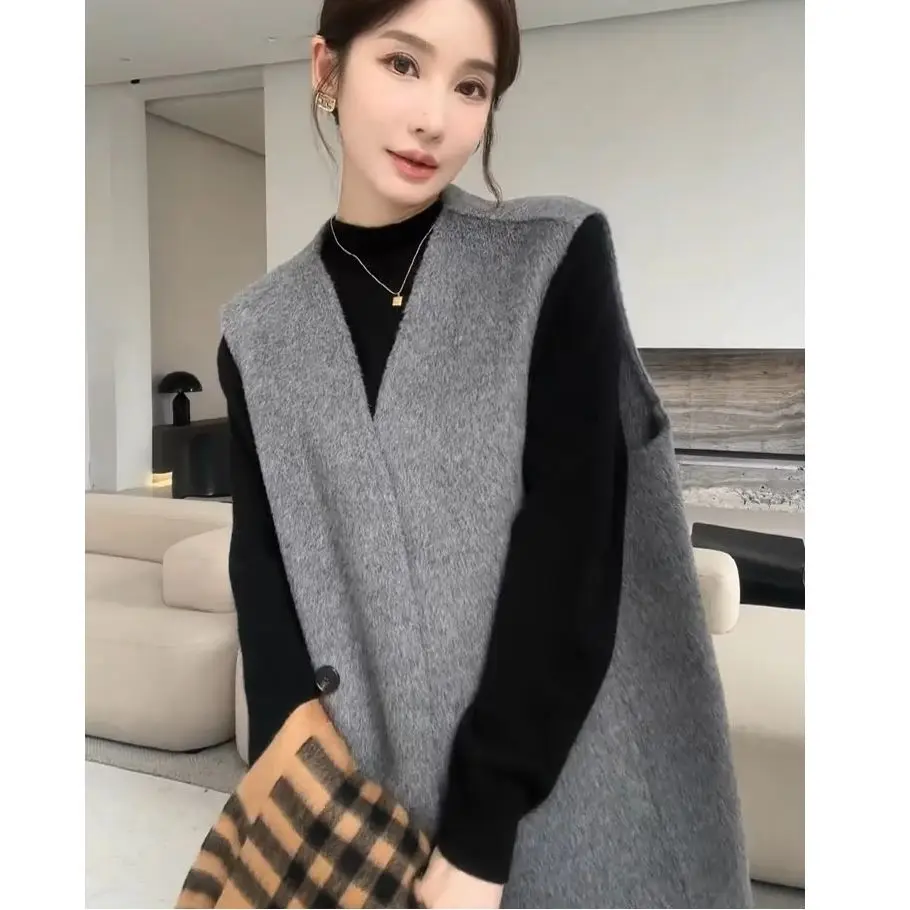 Trendy Grey Woolen Vest High-End Thickened Outerwear Fashionable Autumn Winter Short Coat for Women European Style Other