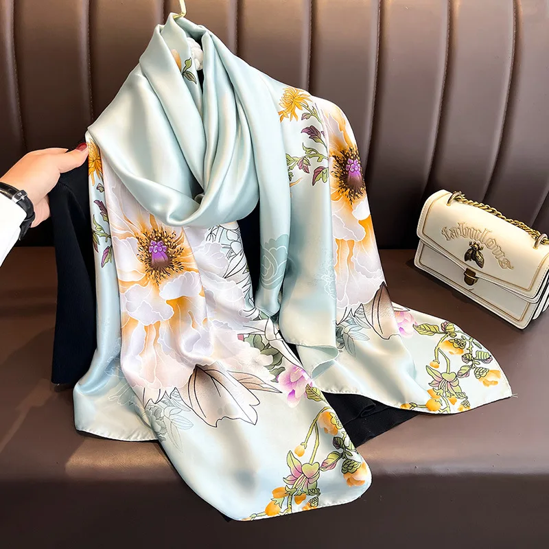 2024 Retro Korean fashion printed silk scarf neck protection shawl fashion scarf autumn and winter new warm thin scarf