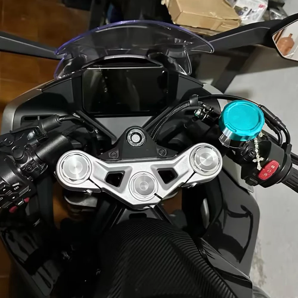 Motorcycle Accessories Front Brake Fluid Reservoir Caps Cover Guard FOR CFMOTO 450CLC 450 CLC 450 Bobber 2023 2024 2025 450 CL-C