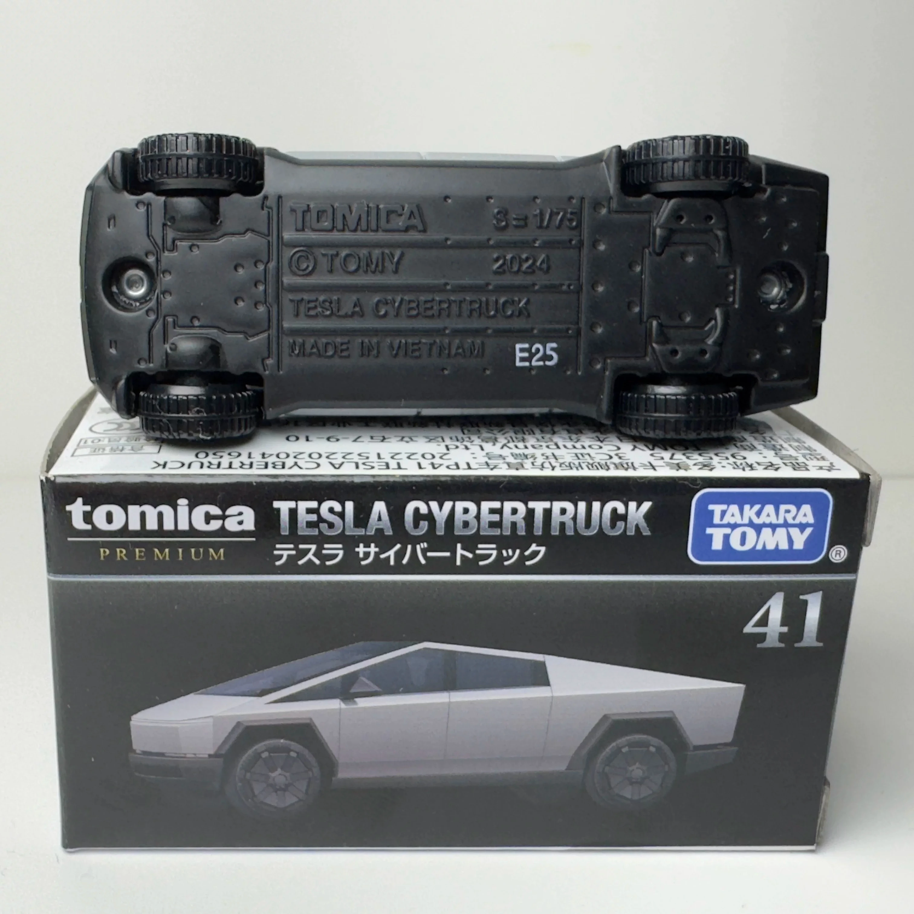 Takara Tomy Tomica Premium 41 Tesla Cybertruck Diecast Mini Electric Truck Home Decor Ornament Hobby Collection Model