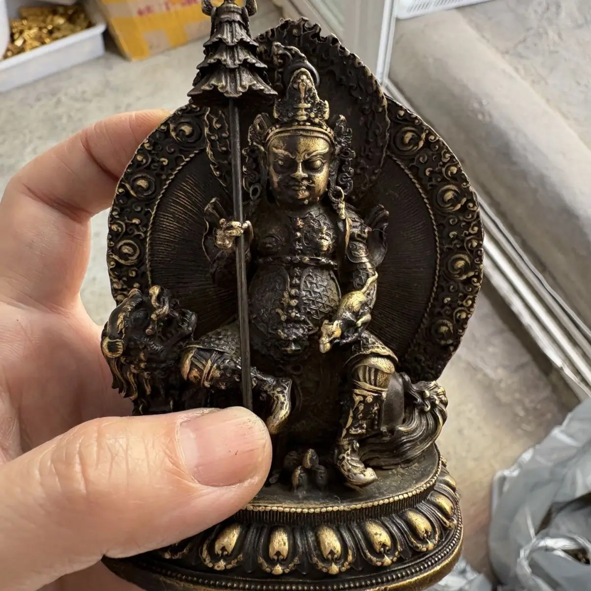 

Antique Collection Bronze Tianwang Tibetan Buddha Ornament Home Decorative Art Ornament