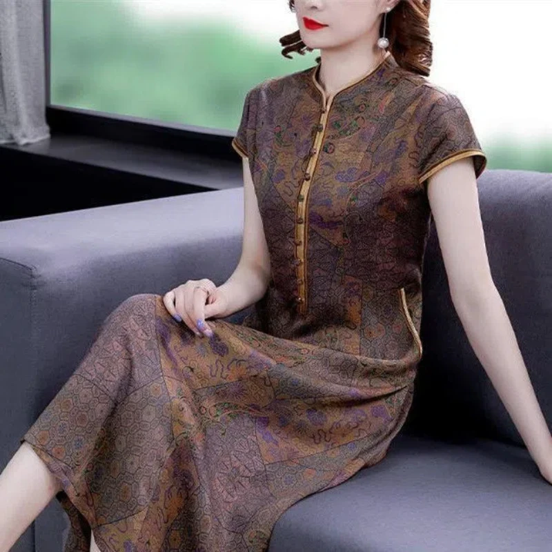 2024 Summer Women's Leisure Fashion Elegant Commuting Button Stand up Collar Xiangyun Sha Imitation Silk High end Mom Dress